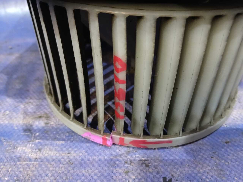 Моторчик печки NISSAN AD 1999–2008