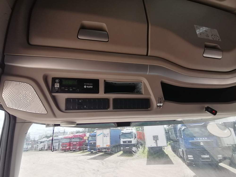 HONGYAN CQ* 6x4 Седельный тягач CQ4257EV11334 (Дизельный, 11,1 л, 430 л.с., МТ)