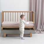 Детская кроватка Фабрика Облаков Onlybaby Scandi маятник продольный серый
