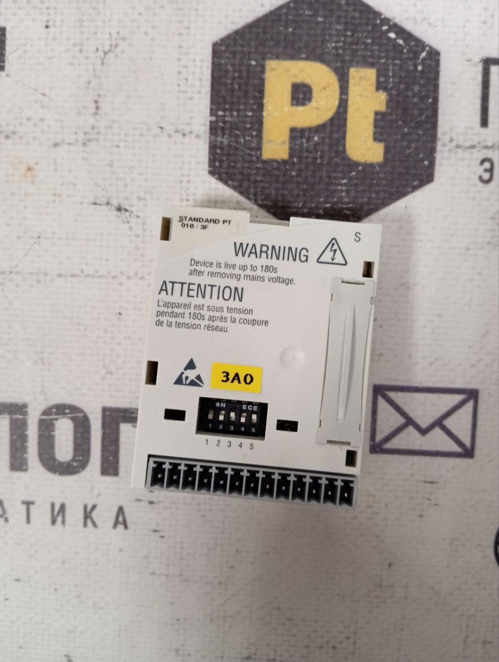 Lenze E82ZAFSC010 б/у