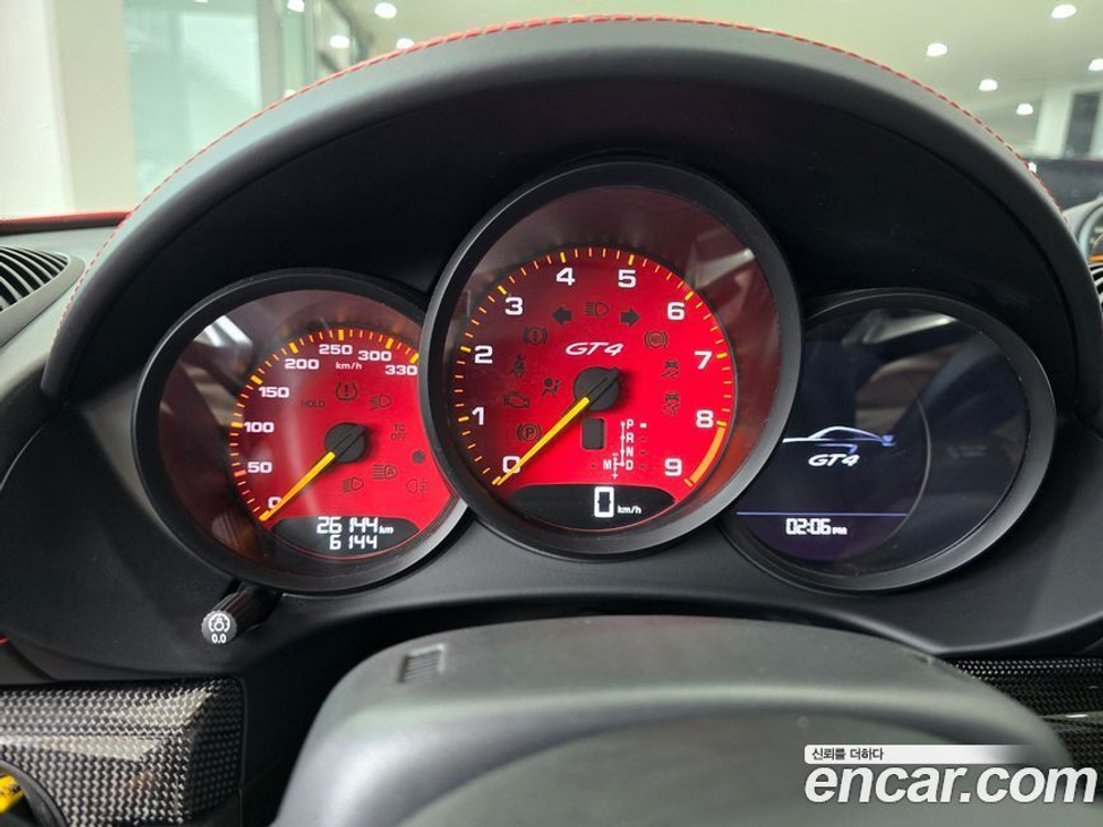 Porsche 718 Cayman 4.0 GT4 (11.2022)