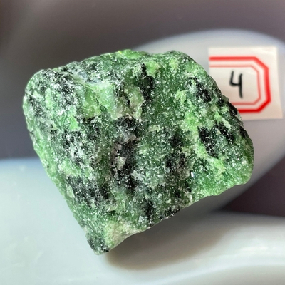 29516 Рубин Цоизит необработанный 32-38мм