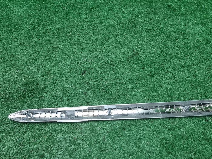 Накладка капота Hongqi HS5 (2019-н.в.)