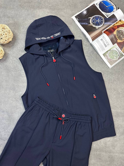 Летний костюм Kiton