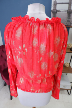 Блуза с открытыми плечами 46 размер