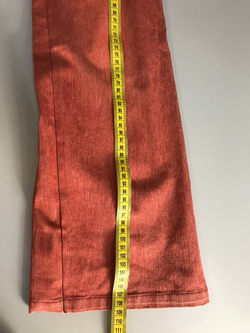 Джинсы интересного оттенка, маркировка 26, визуально 42 размер