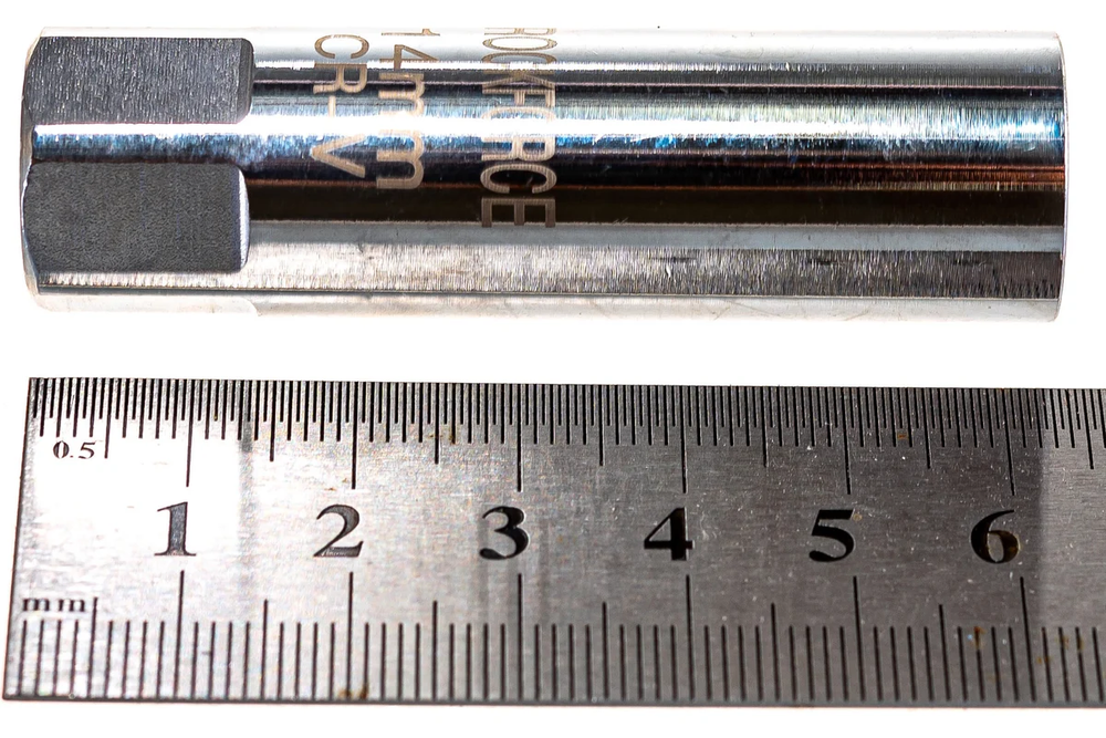 Головка свечная 14мм 3/8" 12-гранная L=63мм ROCKFORCE RF-807314