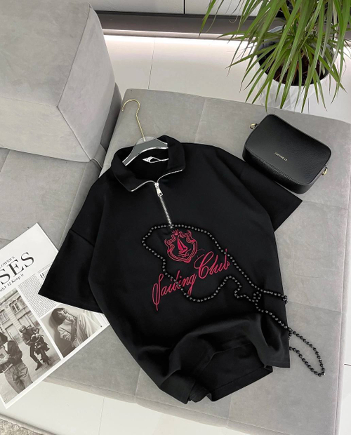 Футболка на замке