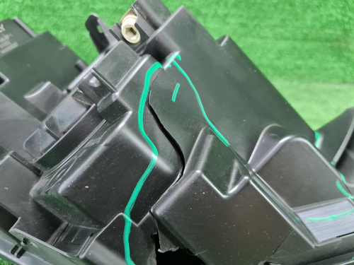 Битая Фара правая Geely Coolray (19-23) галоген