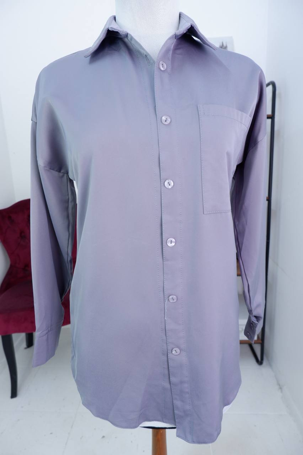 Рубашка свободного кроя в красивом оттенке, маркировка 42 размер