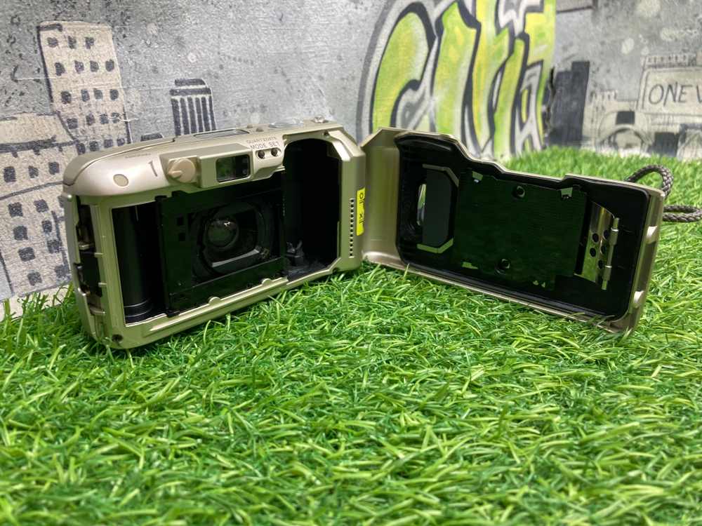 Olympus MJU II Zoom 80 Panorama