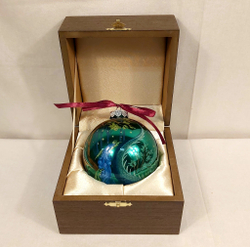 Шар новогодний с ручной росписью Палех "Дракон" в футляре