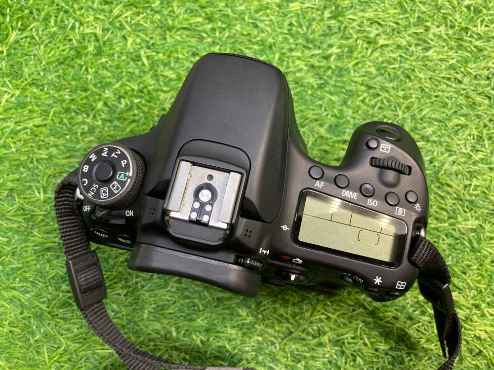 Canon EOS 70D kit 18-55 IS STM Покупка/Продажа