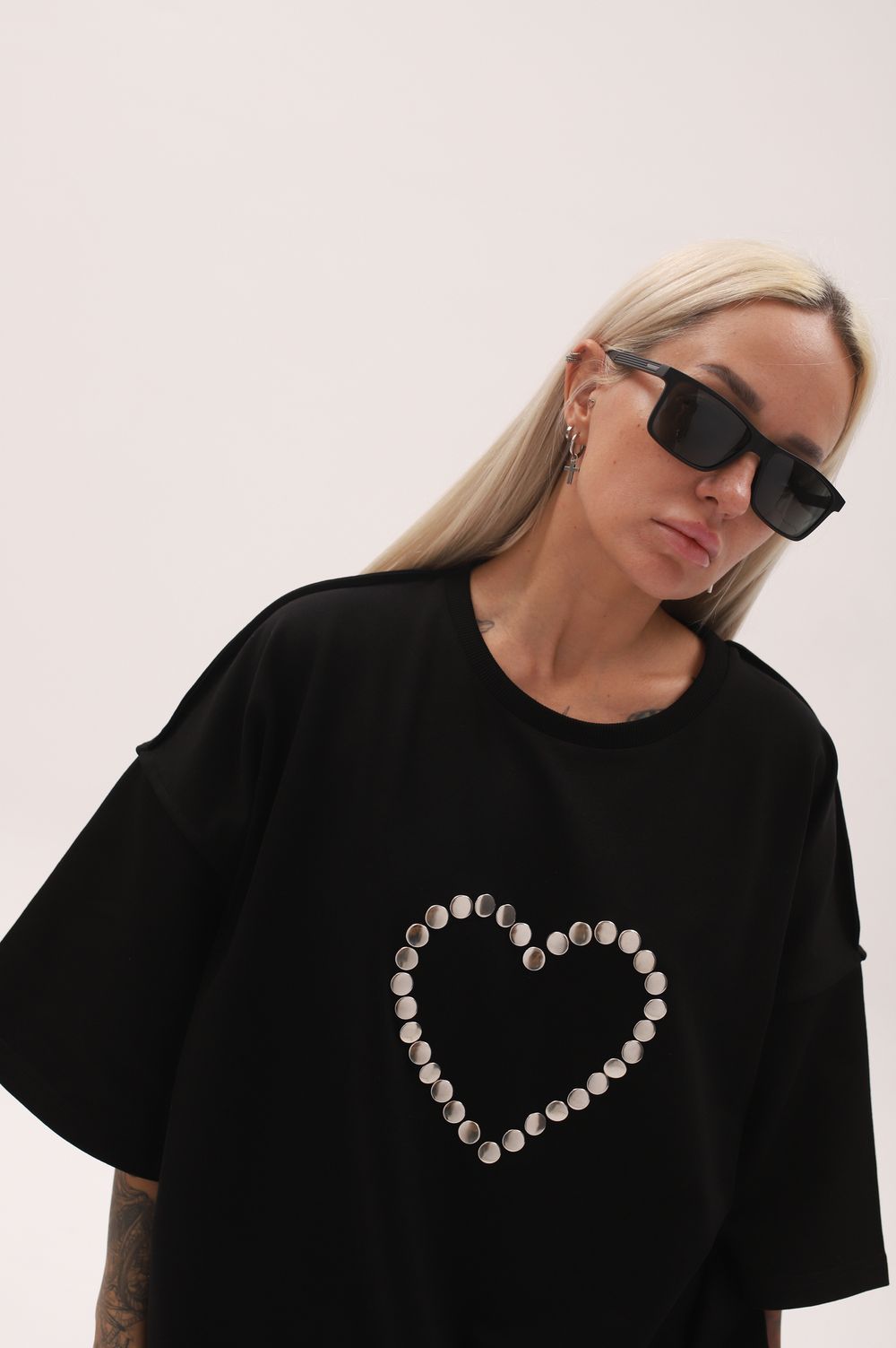Футболка оверсайз(унисекс) плотная «СЕРДЕЧКО из кнопок»