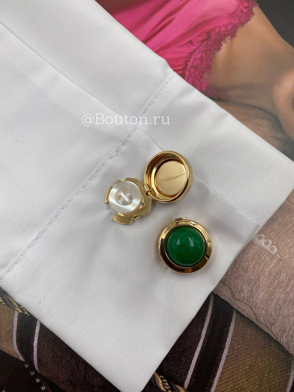 Накладка на пуговицу золотистые с зеленым мраморным камнем