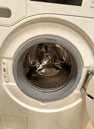 Стиральная машина Miele WDB020 серии W1 Classic