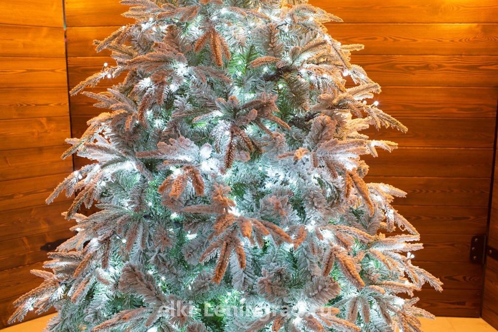 Заснеженная елка с гирляндой «Форесто» холодный свет (Литая+пвх) 180 см / 1,8 м