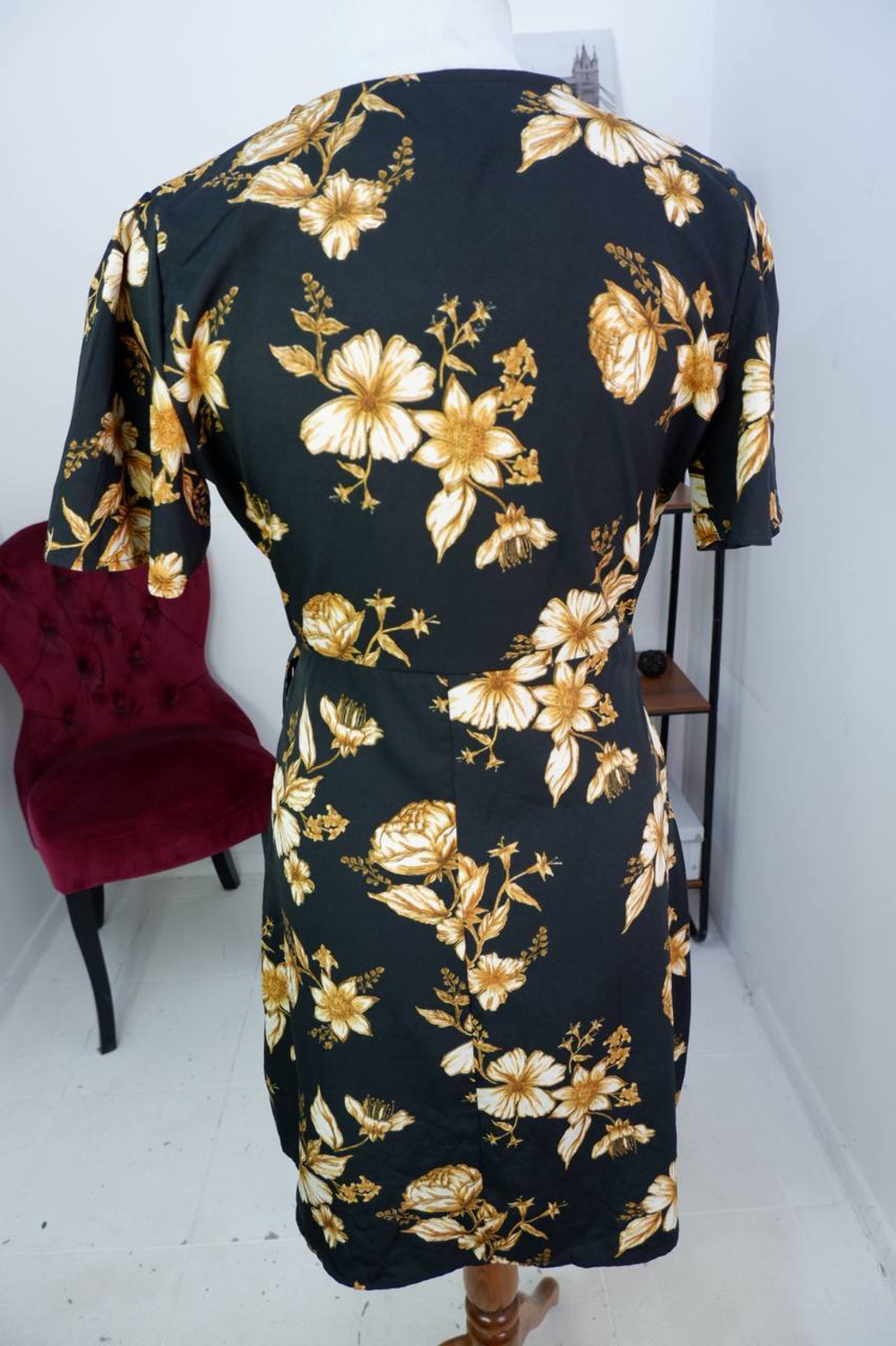 Платье Terranova с V-образным вырезом, маркировка М, визуально 46 размер