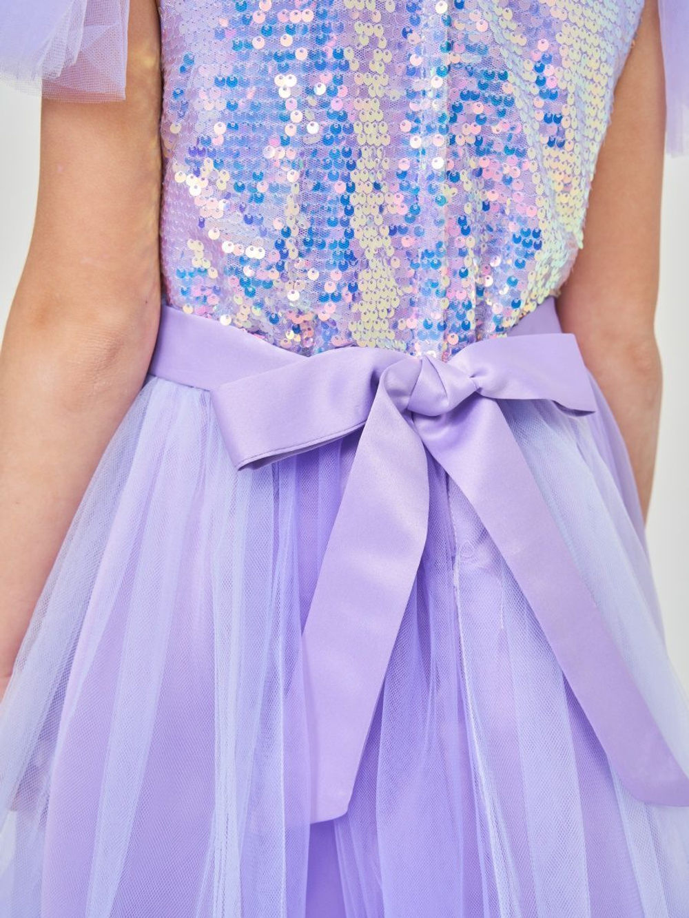 Пышное платье с пайетками на новый год