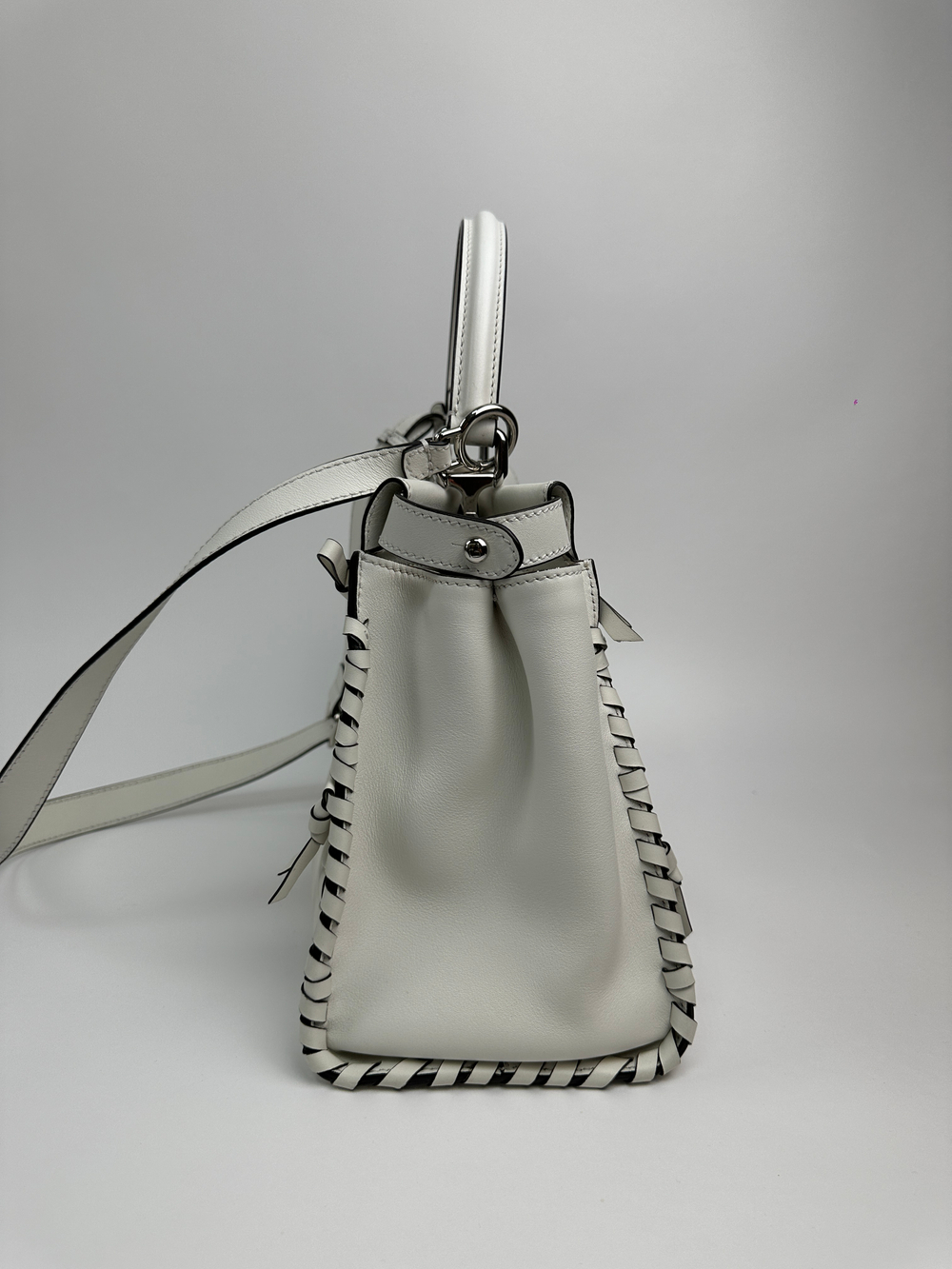 Сумка Fendi Peekaboo Medium Fiocco Bianca