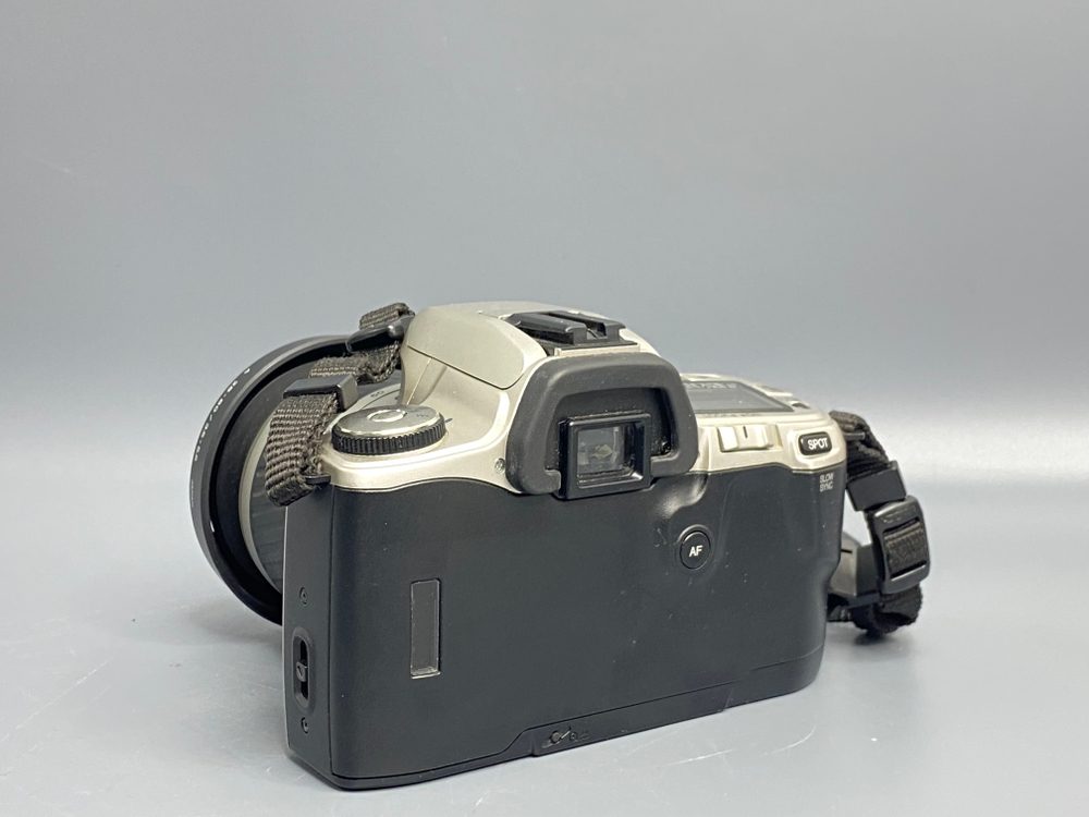 Minolta Dynax 505si Kit 28-80mm