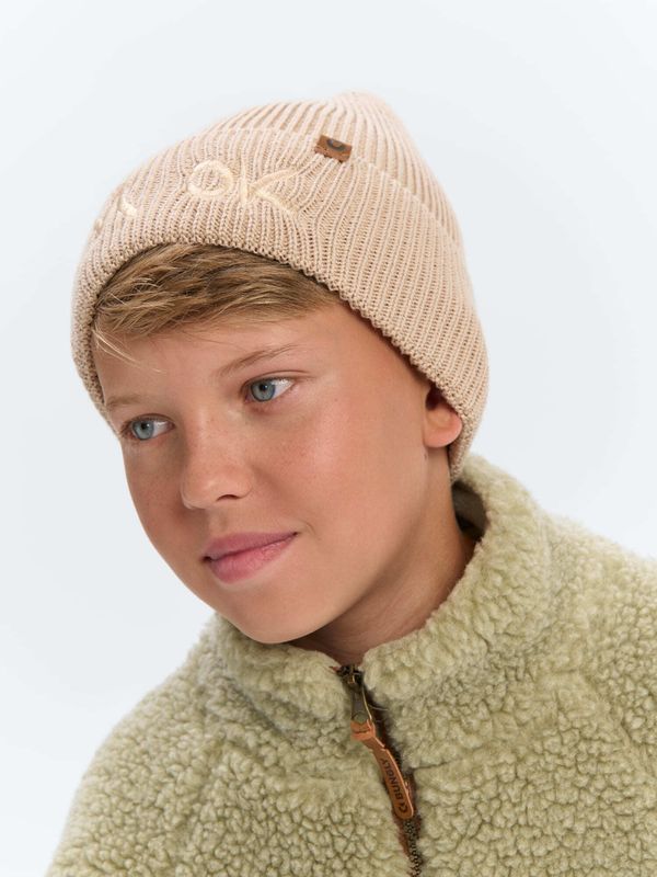 Шапка из смесового хлопка с вышивкой 