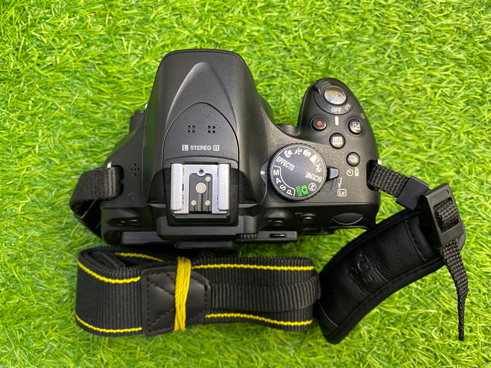 Nikon D5200 kit 18-55mm VR Покупка/Продажа