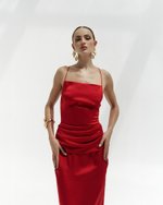 Платье с драпировкой на талии