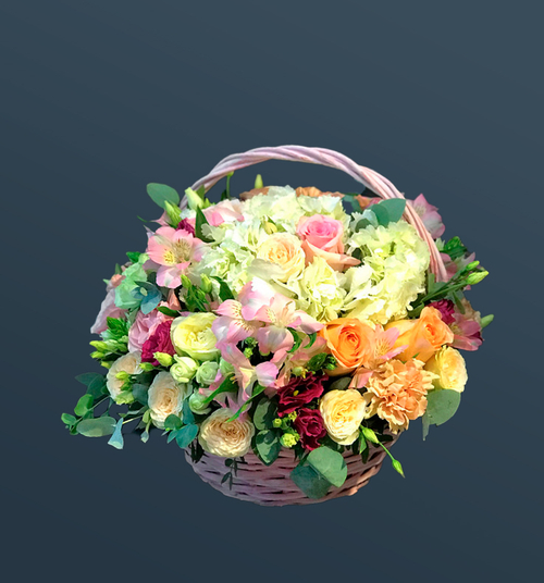 Букет цветов в корзине Тандем
