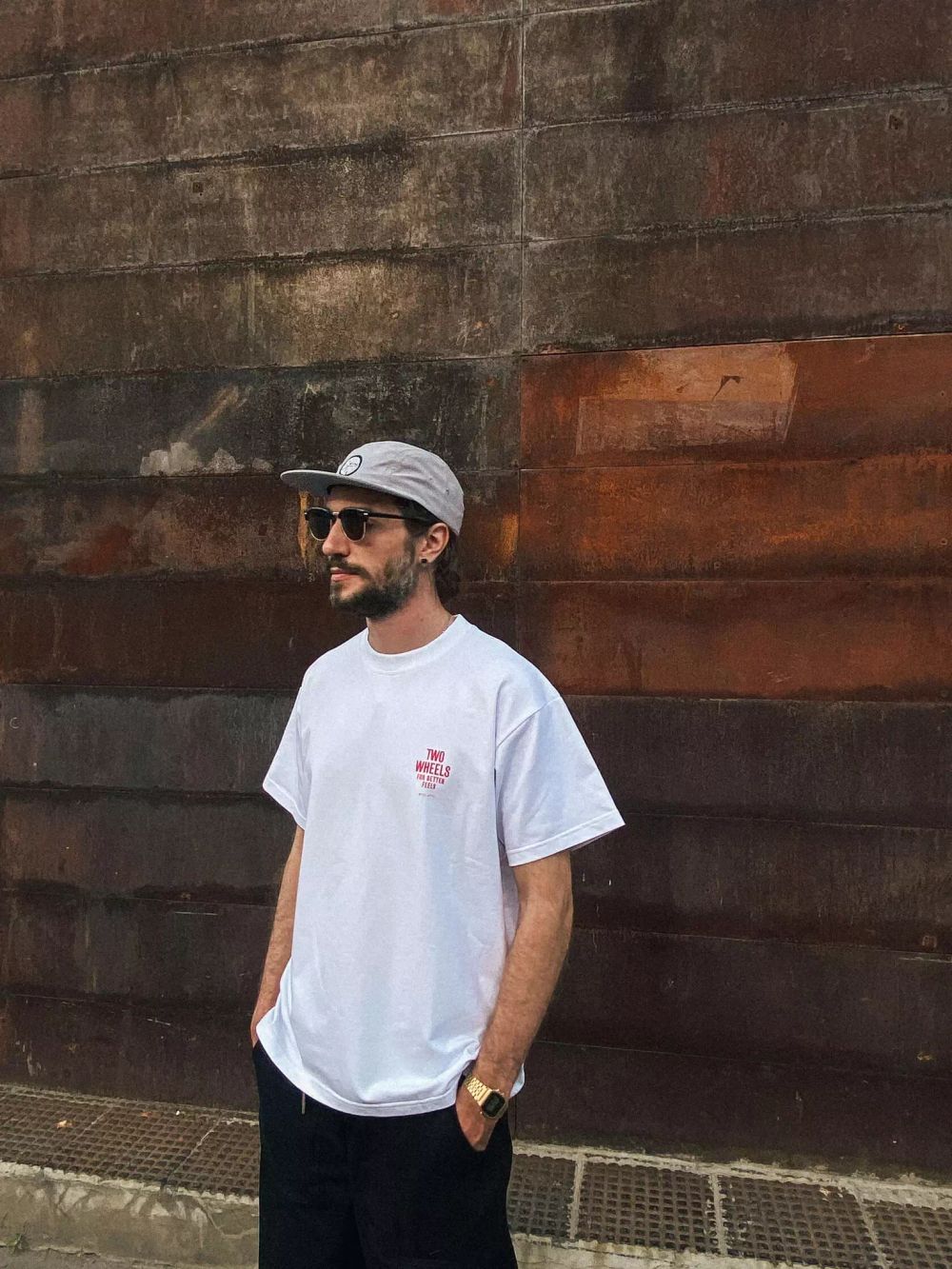 Футболка Miracle Apparel Heavy Soft Two Wheels For Better Feels Белая