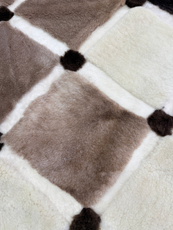 Ковер прямоугольный натуральный мех овчина, 210 х 170 см.