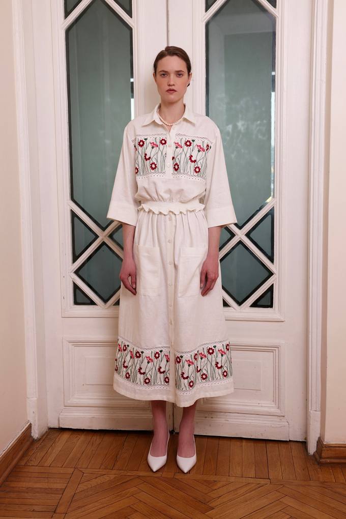 Костюм с юбкой, белый