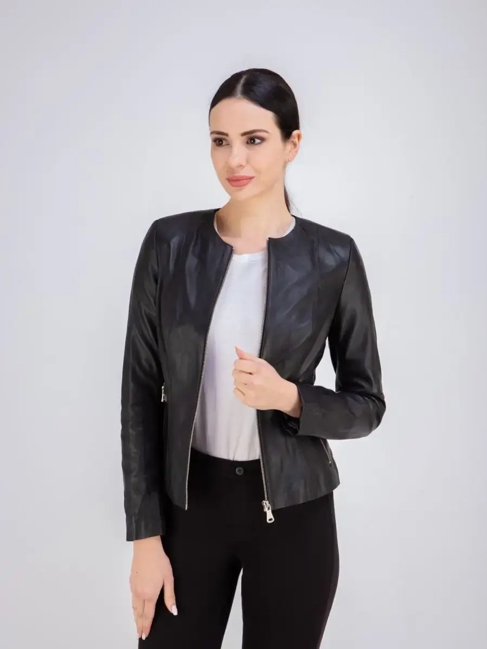 Кожаная куртка демисезонная на молнии