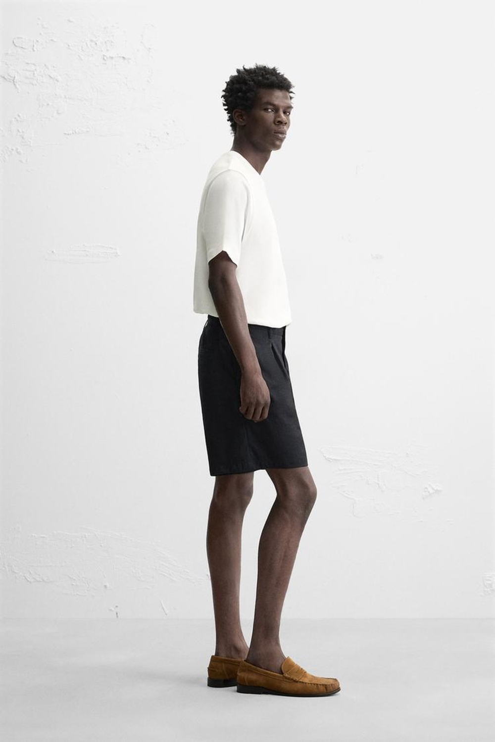 ZARA ФУТБОЛКА С КОМБИНИРОВАННОЙ ВЫШИВКОЙ, ЖЕЛТОВАТО-БЕЛЫЙ