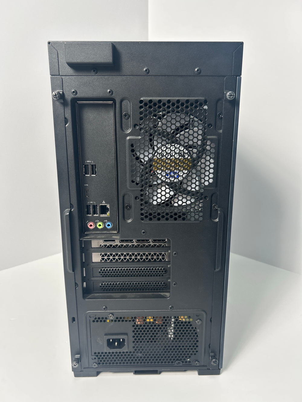 Системный блок игровой Lenovo Legion T5 Gen 5 (90RC00HBRS) AMD Ryzen 5 5600G/RAM 16 GB/HDD 1000GB/SSD 256 GB/GeForce RTX 3060/DOS/черный. Состояние: C2