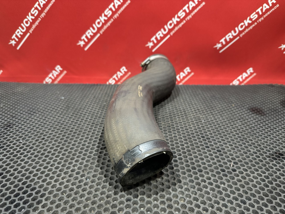 Патрубок радиатора