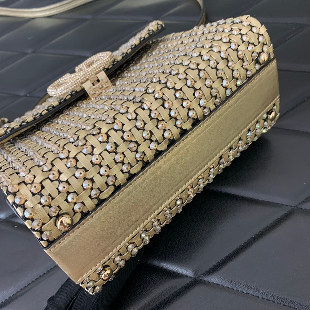 Valentino Small Vsling 22 cm