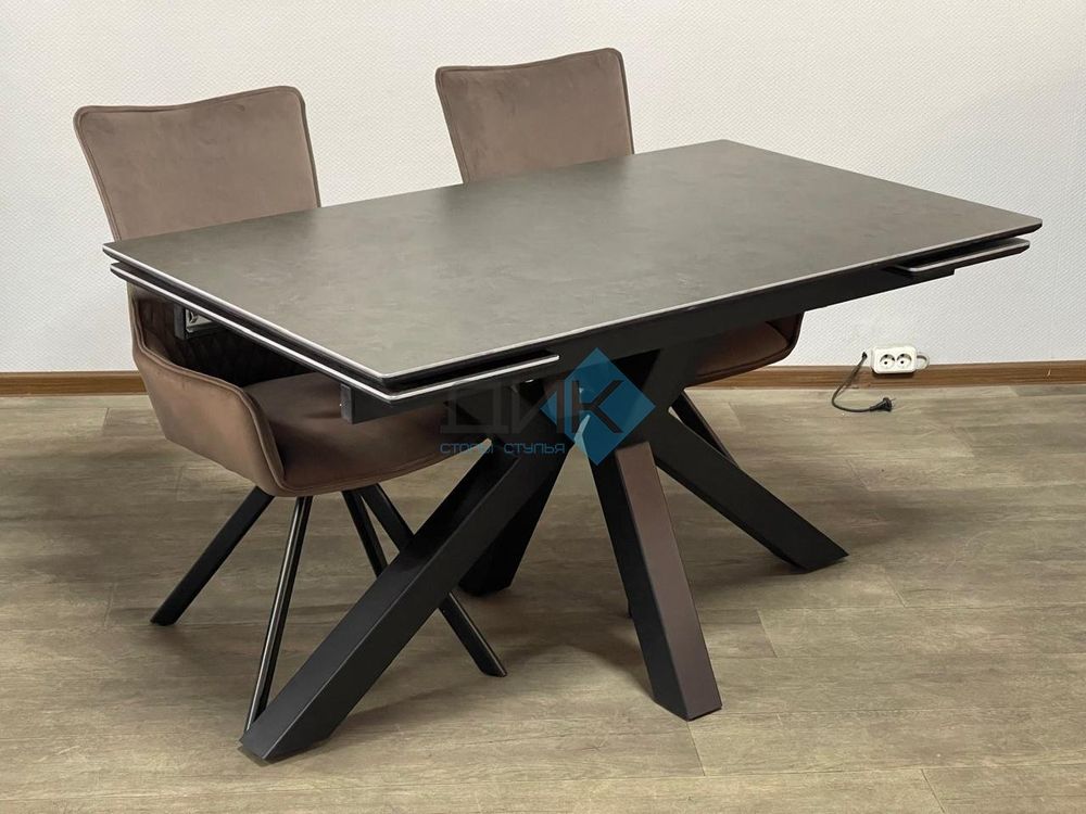 Стул DikLine 289 поворотный опоры чёрные