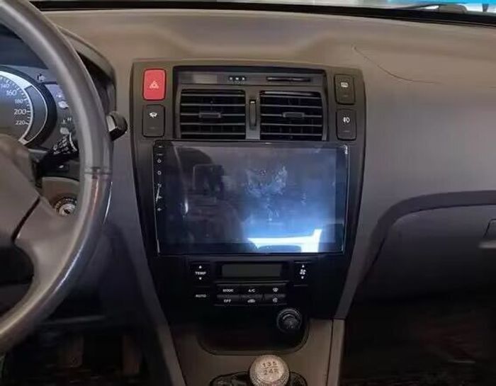 Магнитола для Hyundai Tucson 1 2004-2009 (рамка черная) - Teyes CC3 монитор 10" QLED на Android 10, Быстрая, CarPlay, 4G SIM-слот