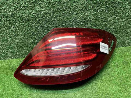 Фонарь правый Mercedes E W213 (2016-2021)