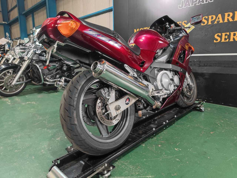 Kawasaki ZZ-R400 2001