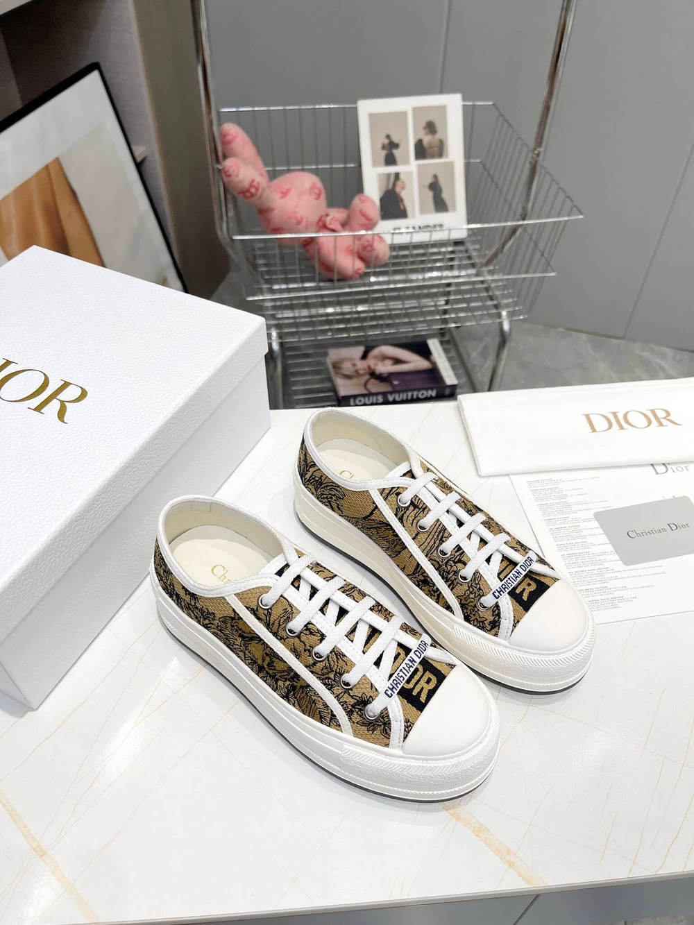 Christian Dior Walk'n'Dior Sneaker