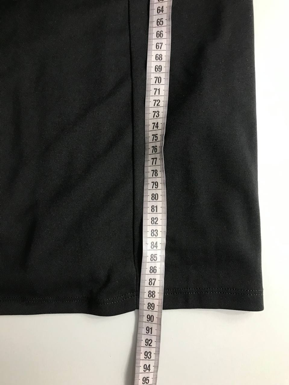 Платье H&M с красивым акцентом на вороте, маркировка 42, визуально 48 размер