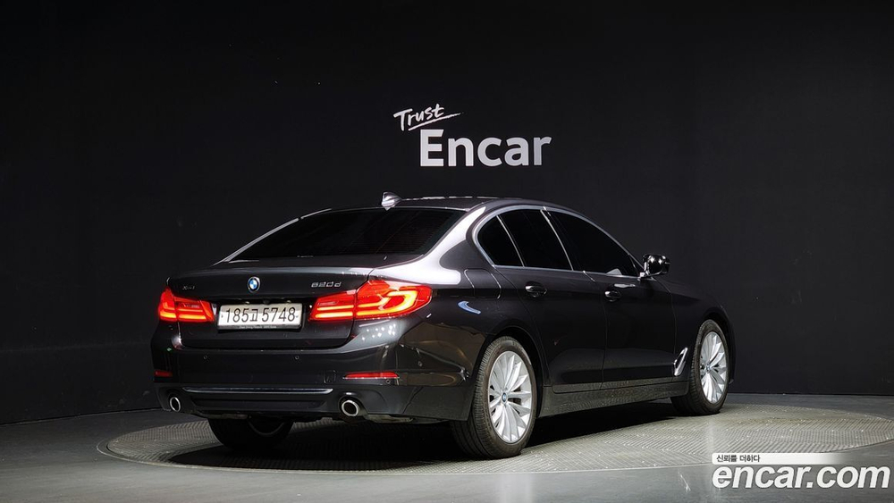 BMW 5 Series (G30) 520d xDrive Luxury Plus (03.2020)