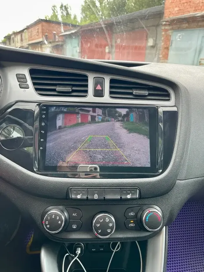 Магнитола для KIA Ceed 2 (JD) 2012-2018 (рамка глянцевая) - Kuberg EW-1781 IPS, Android 10, 4G SIM-слот