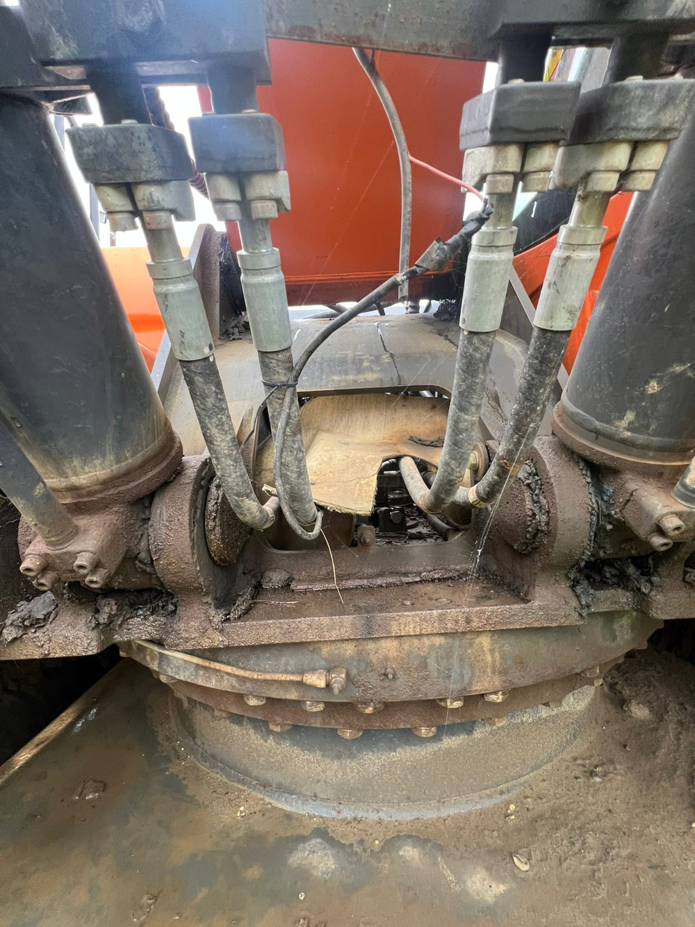 Doosan DX260 Экскаватор DX260LCA (Дизельный, 8,1 л, 185 л.с., АТ)