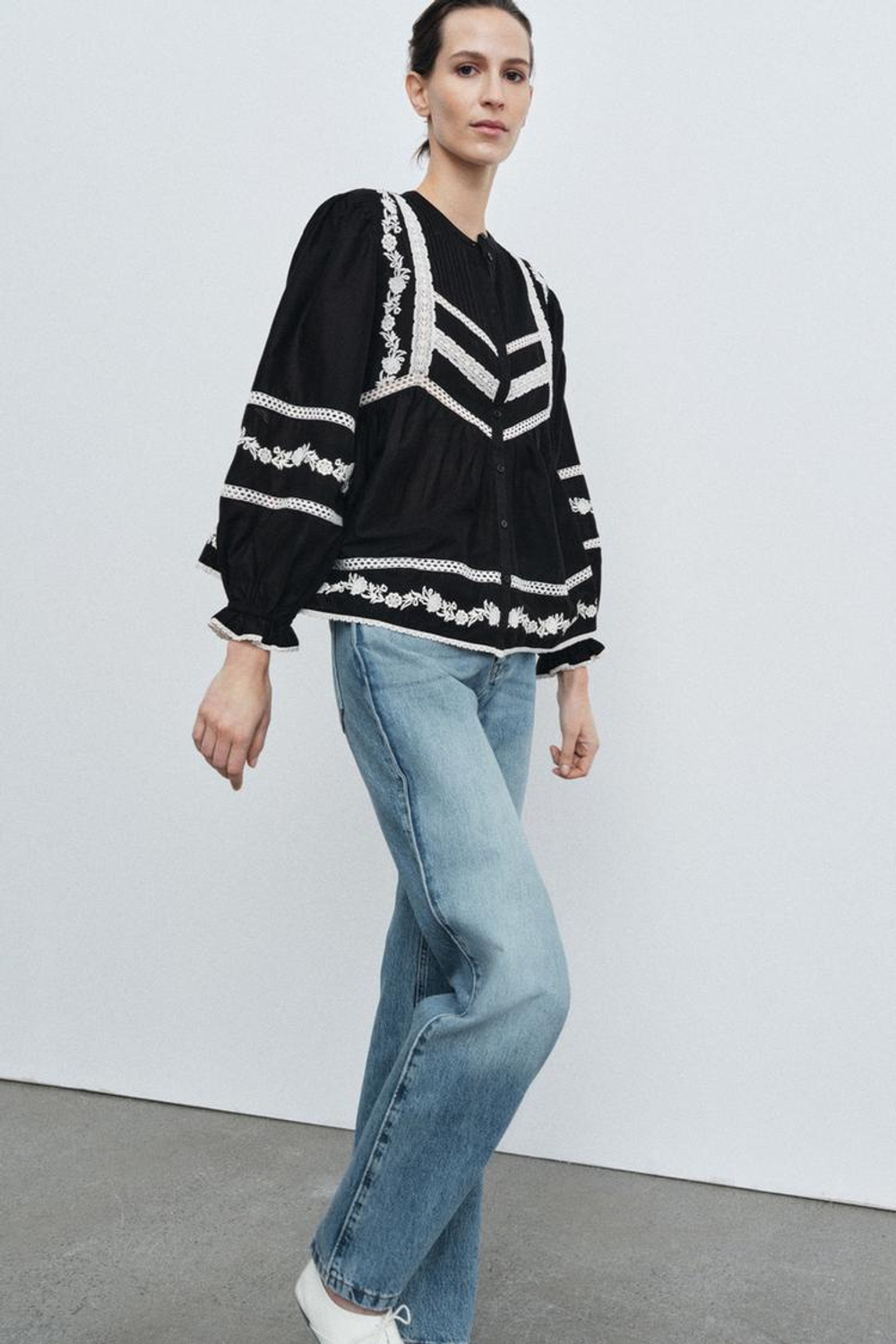 ZARA БЛУЗА С ВЫШИВКОЙ — ZW COLLECTION, ЧЕРНЫЙ/БЕЛЫЙ