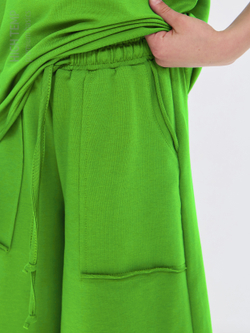 Костюм оверсайз с футболкой и шортами