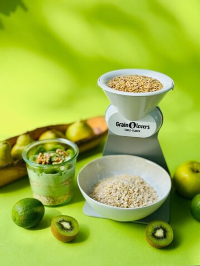 Ручная зернодавилка Mockmill Table-Flaker Grainlovers вальцовая мельница для зерна, овсяных хлопьев, мюсли