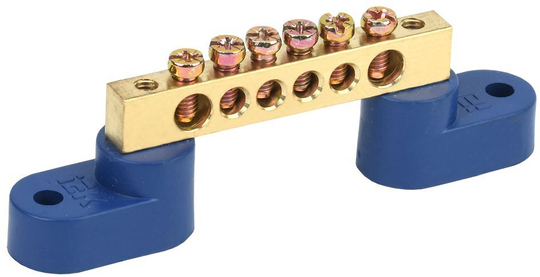 Шина N "ноль" на двух угловых изоляторах ШНИ-6х9-6-У2-С IEK